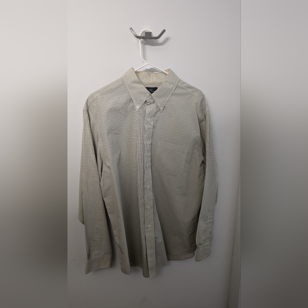 336 Brooks Brothers Yellow Long Sleeved Button Down